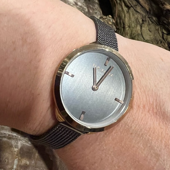 Authentic Ted Baker Rose Gold Tone Watch rich black mesh strap adjustable 7..25” - Picture 3 of 12